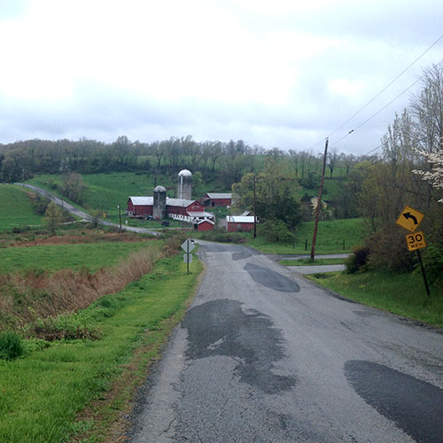 road descending to a wantage farm